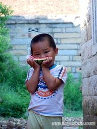 网红帅哥吃瓜图片高清,网红帅哥的吃瓜瞬间，高清美图来袭！